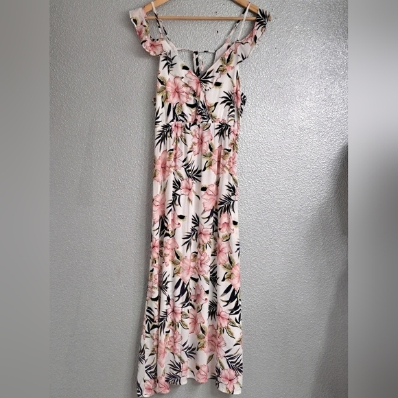 Pat Pat Women's Floral Cold Shoulder Maxi Dress  Size M - Picture 6 of 7